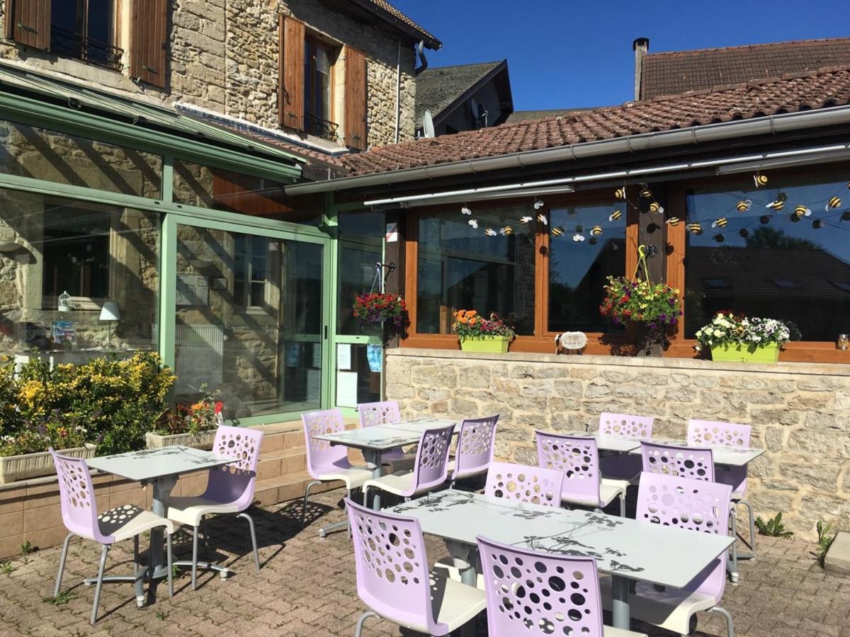 Auberge A La Vieille Cure Arandas Exterior photo